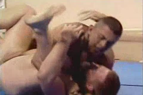naked *dies Wrestling