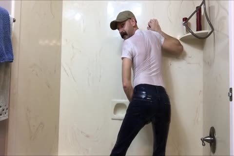 Had A Great boy On Here Send Me All The Gear And Wanted To watch Me acquire wet In It.  I Had enjoyment Making This And Hope you enjoy It.