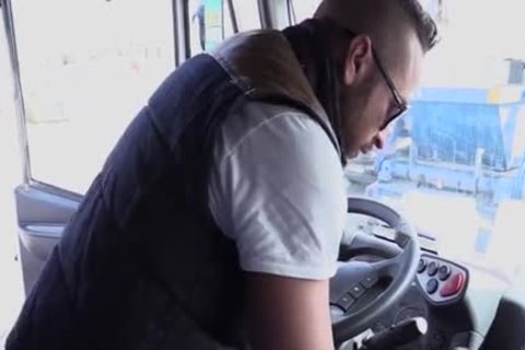 Hitchhiker bonks Truck Driver - Gold GayTube