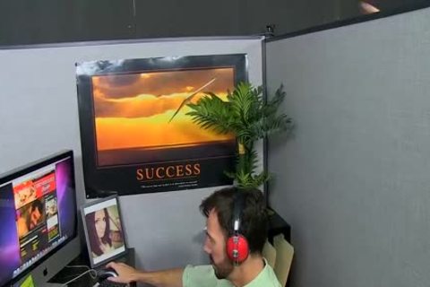 Bryan Slater bonks stylish Shane Frost