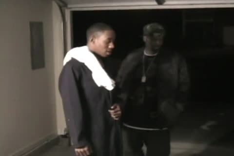 chap Ramming black booty With 10-Pounder