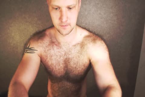 wild Furry teen Shows Off On cam