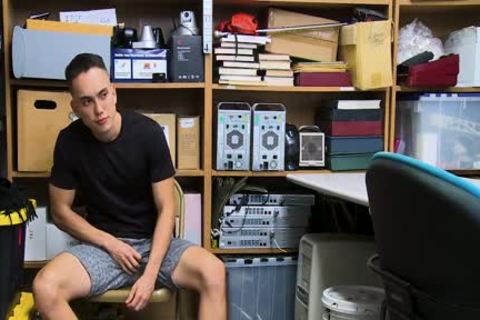 Security Guard Shoves His knob In Public Masturbators mouth