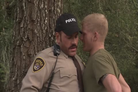 Luke And Matthew suck 10-Pounder