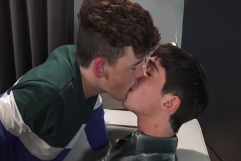 Two young homo unprotected