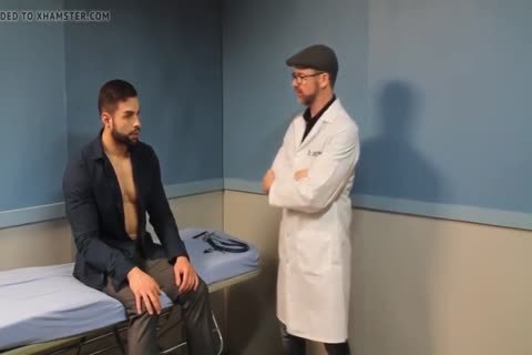 homo Sex : Davin In Hypnotist Therapy (worship Muscle)