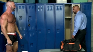 PrideStudios.com: Rico Leon jerking big dick in shower