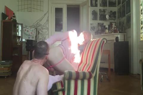 pussy IS ALWAYS HUNGRY FOR raw 10-Pounder