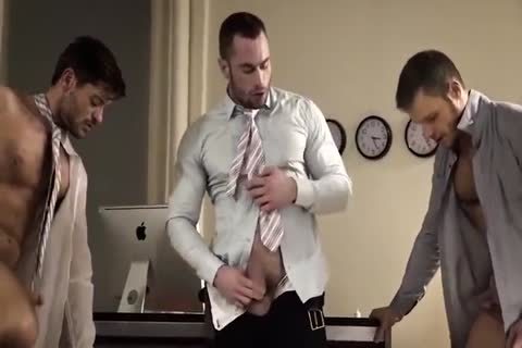 unprotected Threeway With double penetration