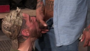 Tatted shaggy Hunk Gives Facial To nasty Handyman