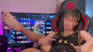 This Thai Celebrity Rent An Housr To Have Sex With His Secret lad ally