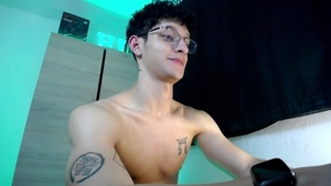 Alexandrolovee (love juice eating) (2023-09-05)