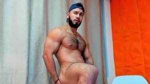 Brazilian Hunk delicious brawny Leg widen booty
