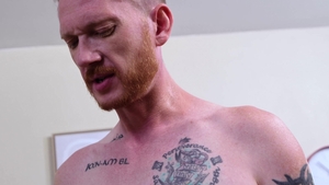 Family Dick: Florien Bottoms for His Big-Dicked Stepdaddy