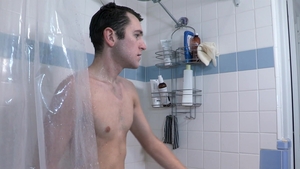 Family Dick: Old Man Sees Growth in the Shower