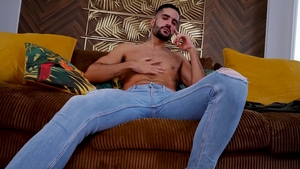 HotAFmen: Undressing, Unleashing - It's Showtime